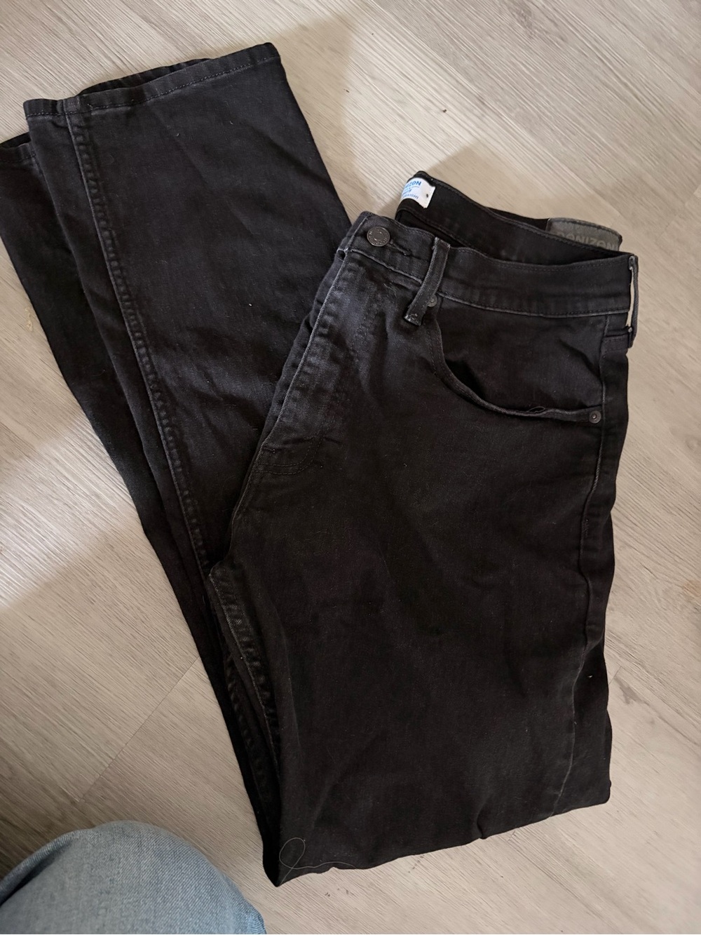 Denizen from Levi's Black Slim Straight Men's Jeans